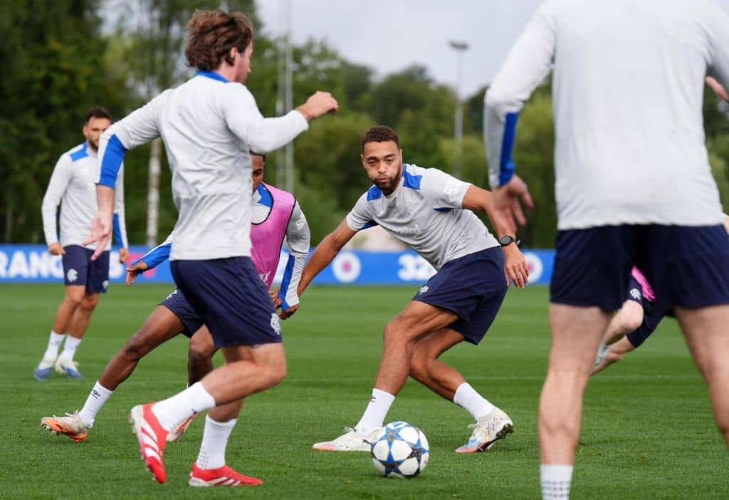 Cyriel Dessers training with Rangers