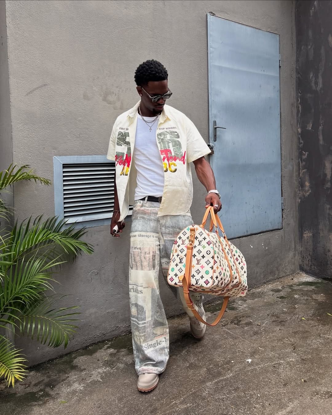 Street style with baggy jeans
